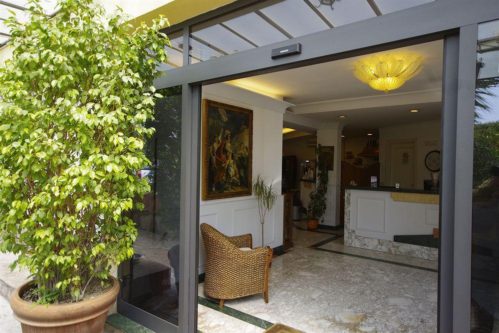 Hotel Clinton Casoria Ngoại thất bức ảnh
