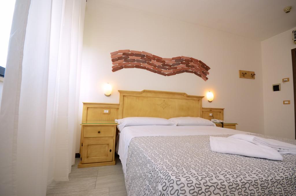 Hotel Clinton Casoria Ngoại thất bức ảnh