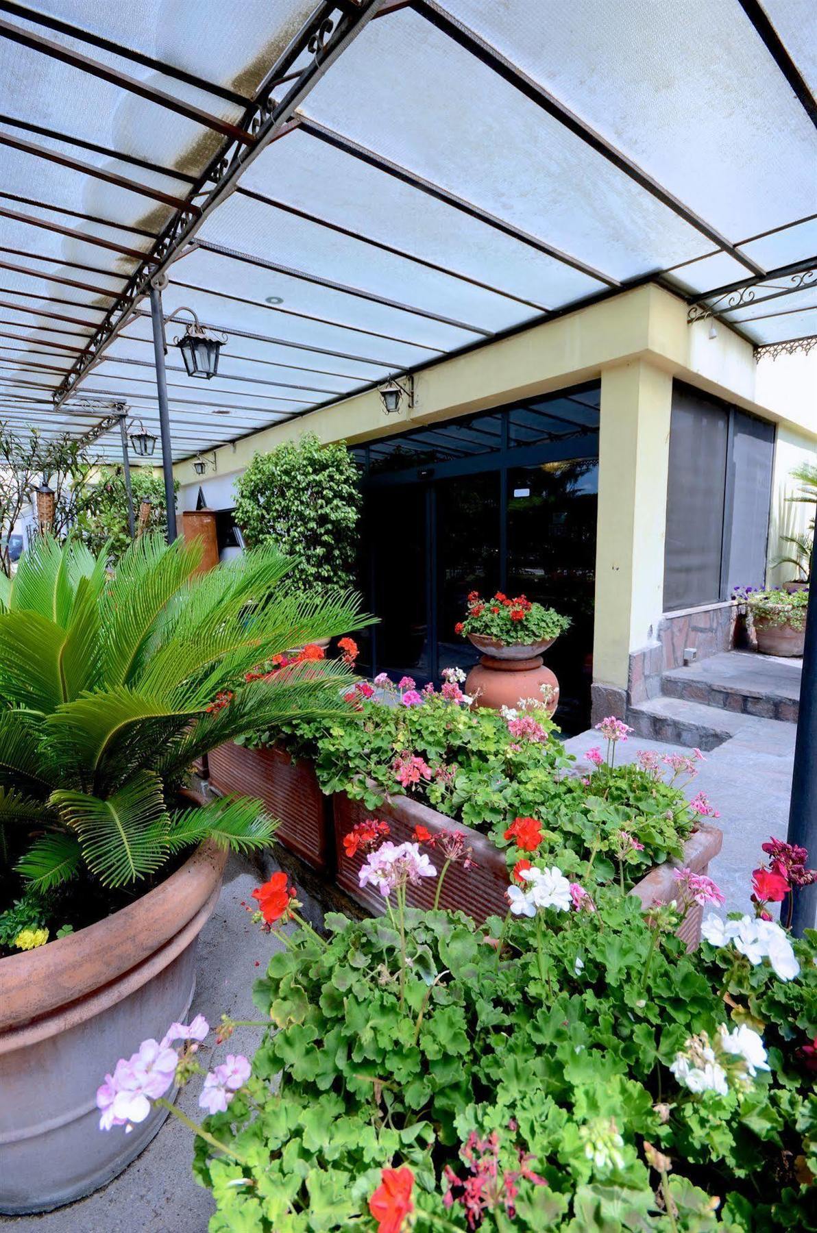 Hotel Clinton Casoria Ngoại thất bức ảnh