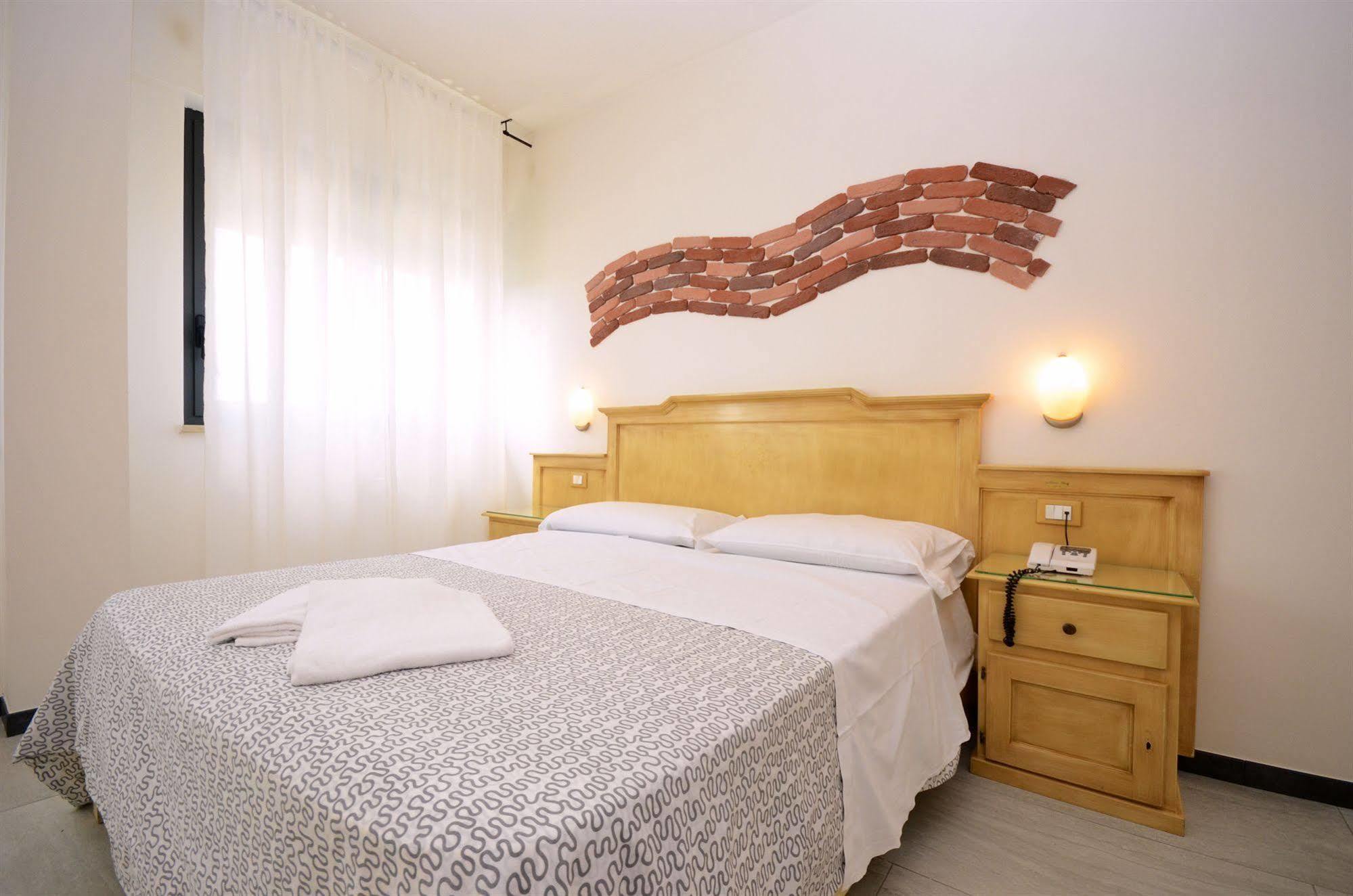 Hotel Clinton Casoria Ngoại thất bức ảnh